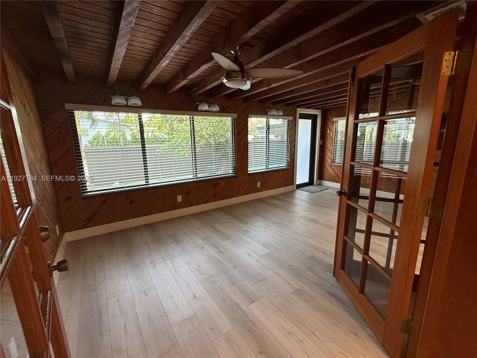 В аренду: $3,600 (3 спален, 2 ванн, 1940 Квадратных фут)