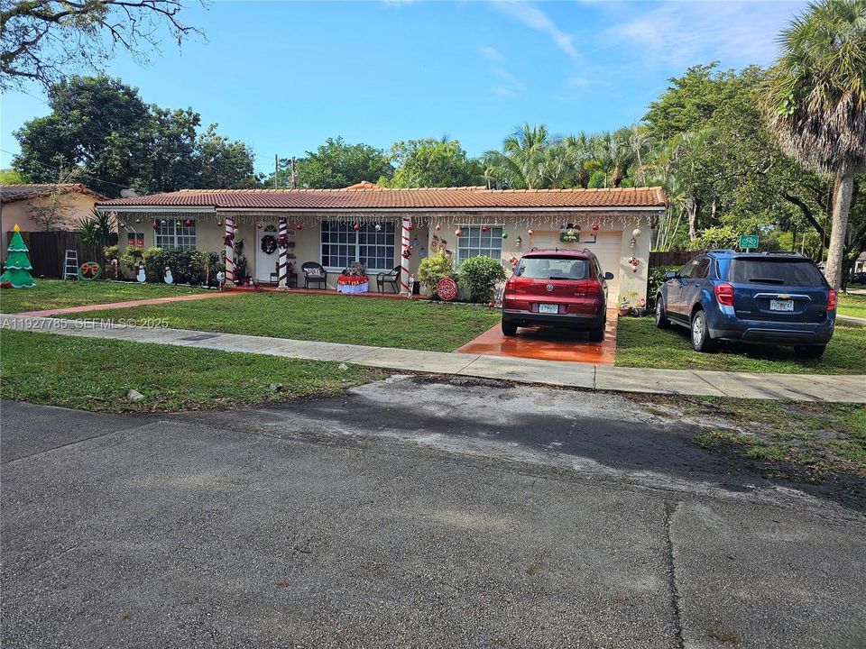 待售: $750,000 (3 贝兹, 2 浴室, 1554 平方英尺)