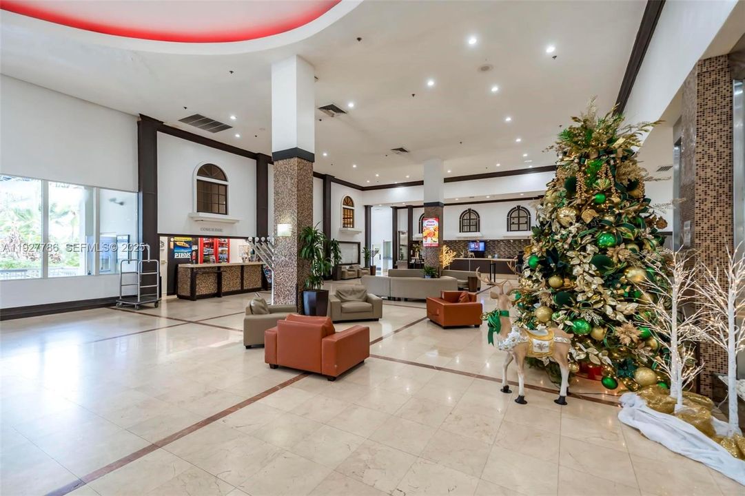 В аренду: $2,000 (0 спален, 1 ванн, 360 Квадратных фут)