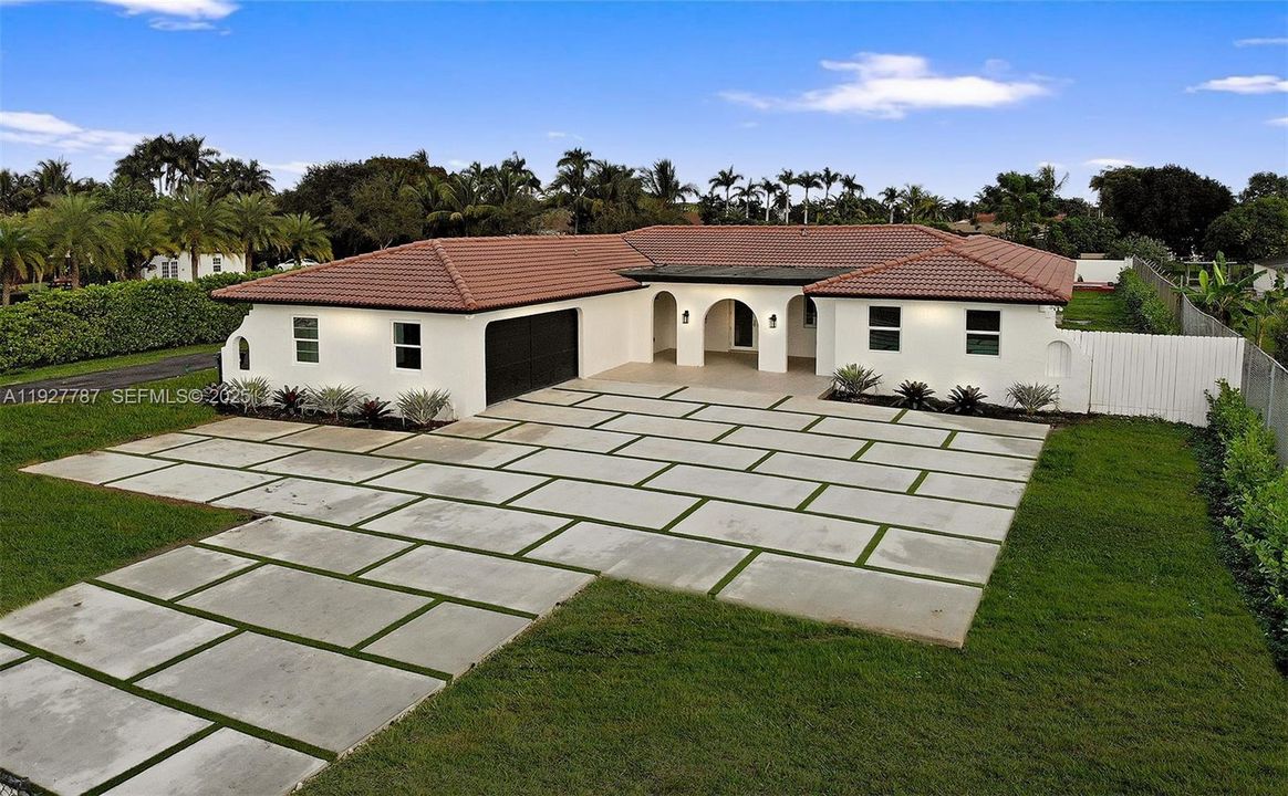 For Sale: $3,300,000 (4 beds, 3 baths, 3443 Square Feet)