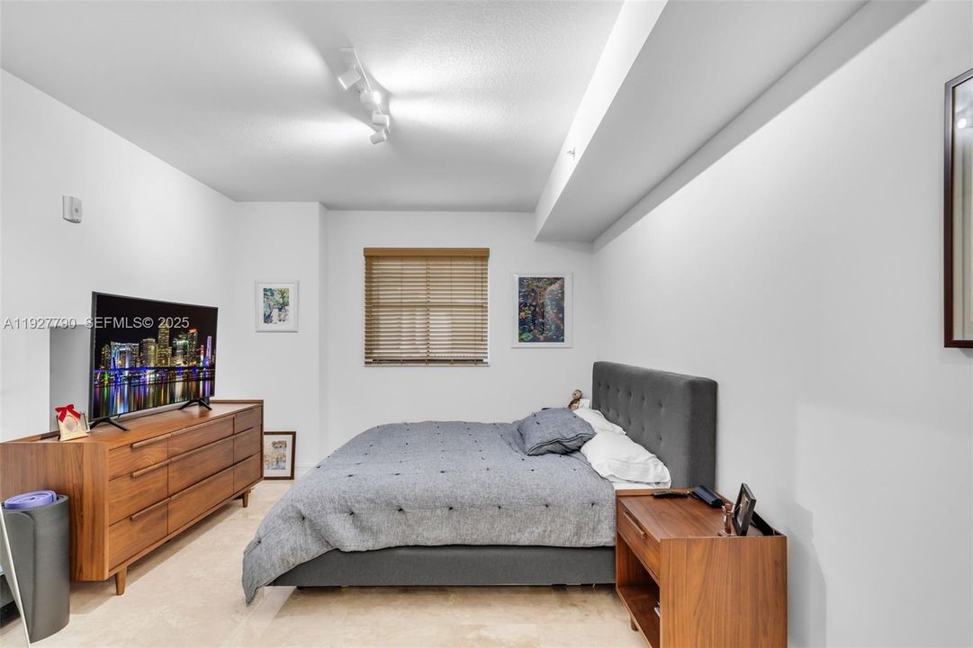 В аренду: $3,000 (1 спален, 1 ванн, 828 Квадратных фут)