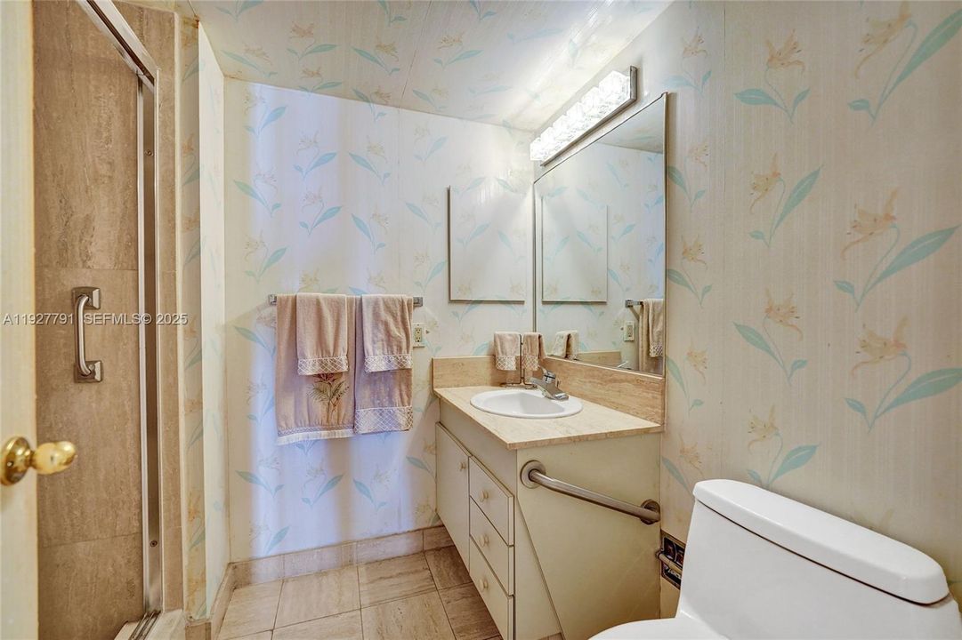 На продажу: $849,000 (3 спален, 2 ванн, 1990 Квадратных фут)