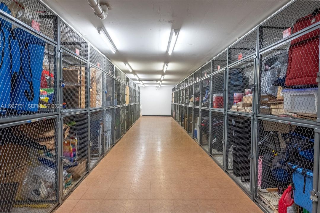 На продажу: $849,000 (3 спален, 2 ванн, 1990 Квадратных фут)