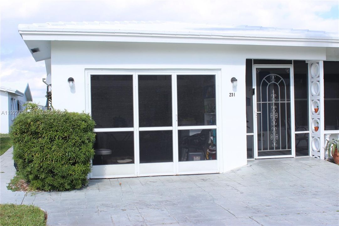 En Venta: $320,000 (2 camas, 2 baños, 1394 Pies cuadrados)