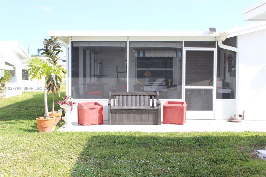 En Venta: $320,000 (2 camas, 2 baños, 1394 Pies cuadrados)