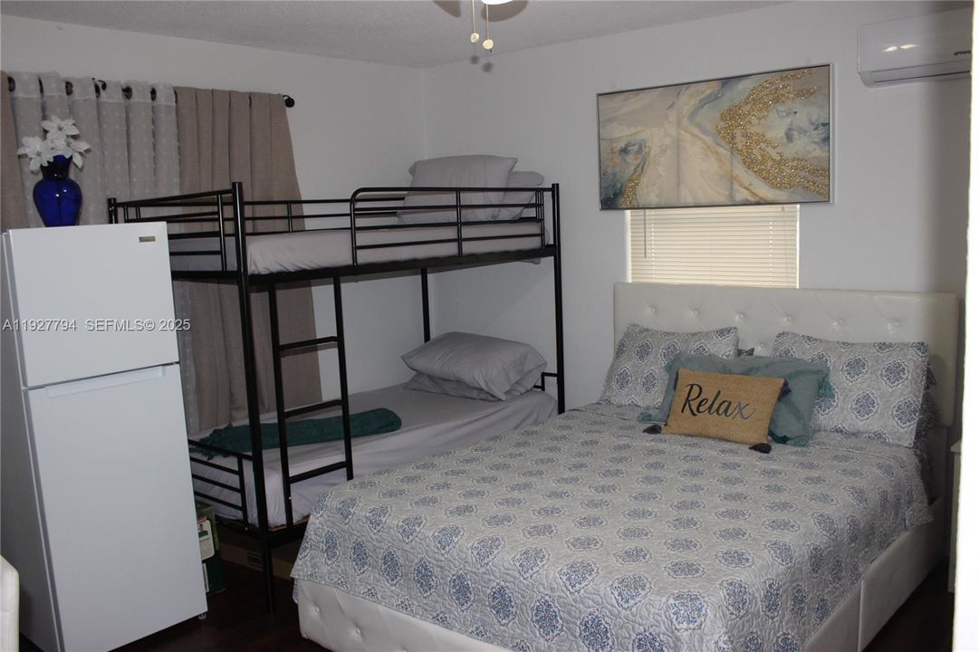 En Venta: $320,000 (2 camas, 2 baños, 1394 Pies cuadrados)