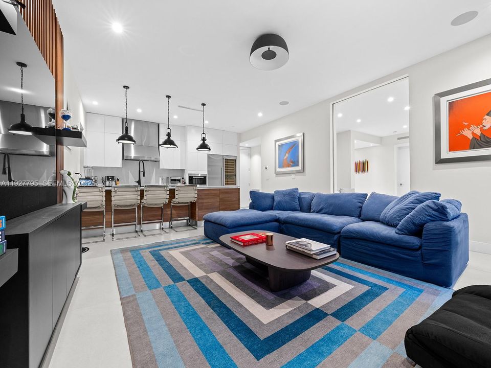 待售: $5,950,000 (5 贝兹, 5 浴室, 3962 平方英尺)