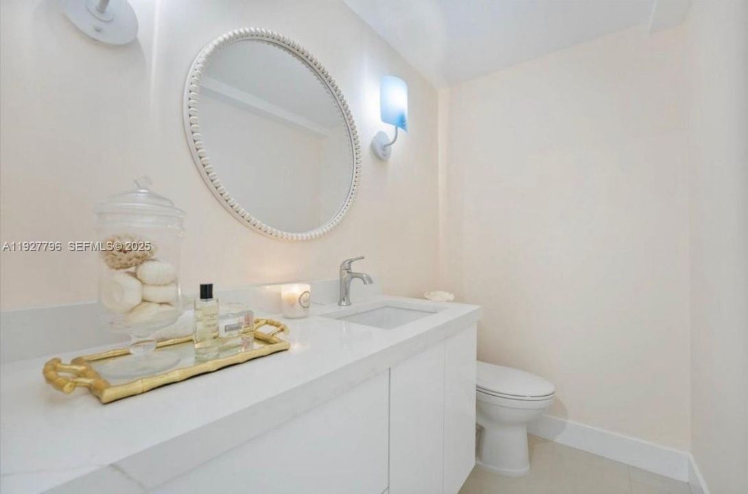 出租: $3,100 (1 贝兹, 1 浴室, 1013 平方英尺)