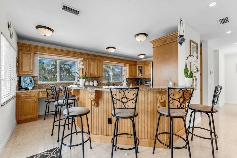 En Venta: $2,298,000 (4 camas, 3 baños, 2554 Pies cuadrados)