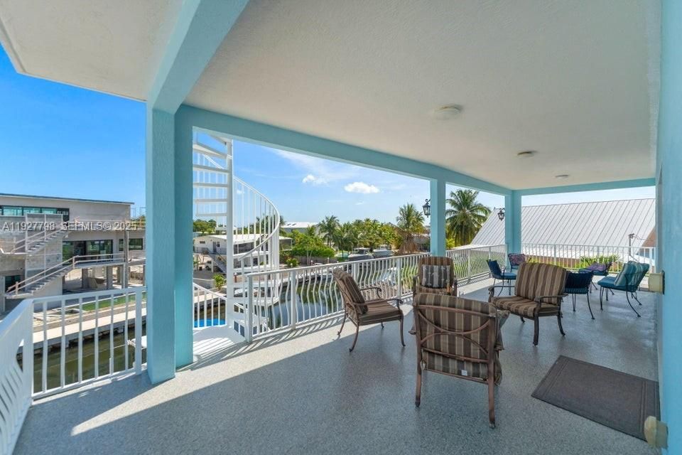 En Venta: $2,298,000 (4 camas, 3 baños, 2554 Pies cuadrados)