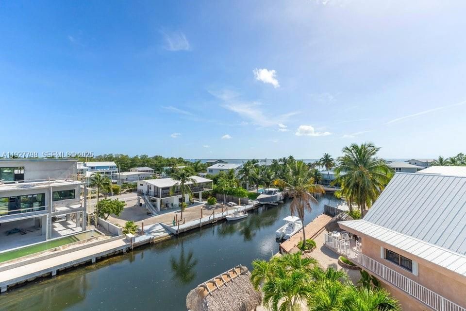 En Venta: $2,298,000 (4 camas, 3 baños, 2554 Pies cuadrados)