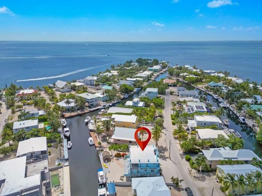 En Venta: $2,298,000 (4 camas, 3 baños, 2554 Pies cuadrados)