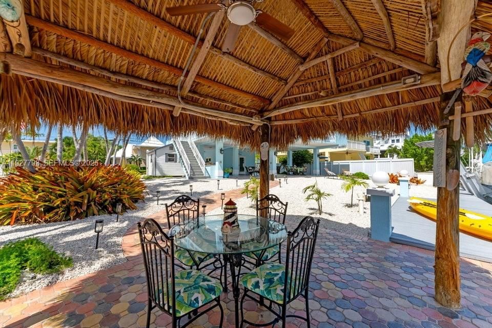 En Venta: $2,298,000 (4 camas, 3 baños, 2554 Pies cuadrados)