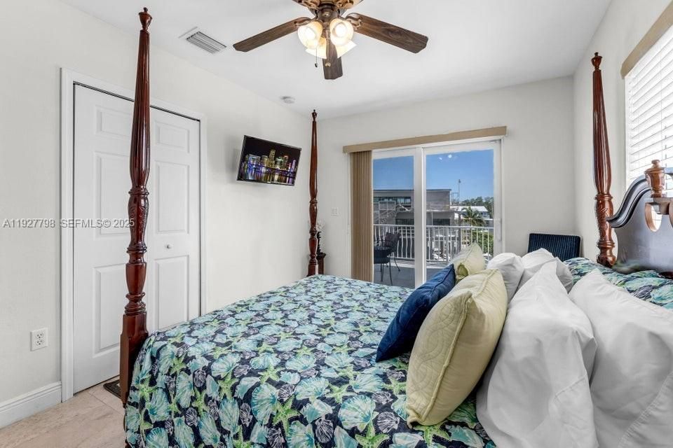 En Venta: $2,298,000 (4 camas, 3 baños, 2554 Pies cuadrados)