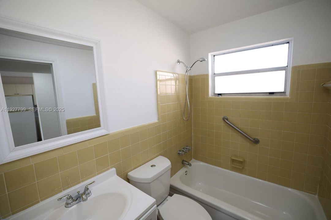 For Rent: $1,800 (1 beds, 1 baths, 31279 Square Feet)