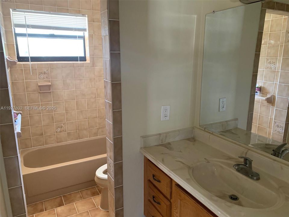 待售: $419,000 (3 贝兹, 2 浴室, 1271 平方英尺)