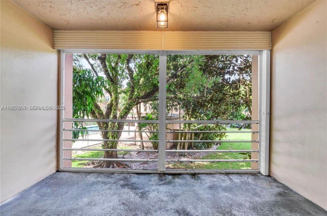 В аренду: $2,190 (2 спален, 2 ванн, 960 Квадратных фут)