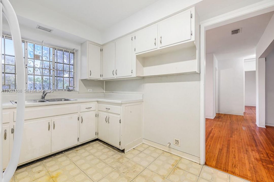 En Venta: $719,000 (2 camas, 1 baños, 1327 Pies cuadrados)