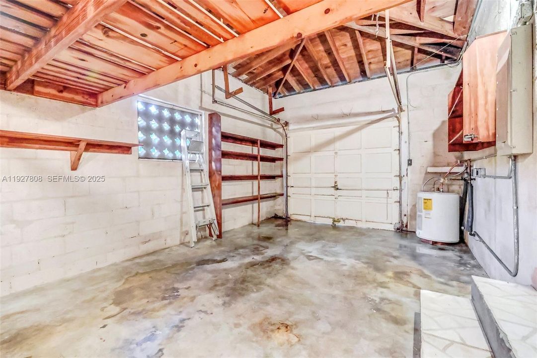 En Venta: $719,000 (2 camas, 1 baños, 1327 Pies cuadrados)