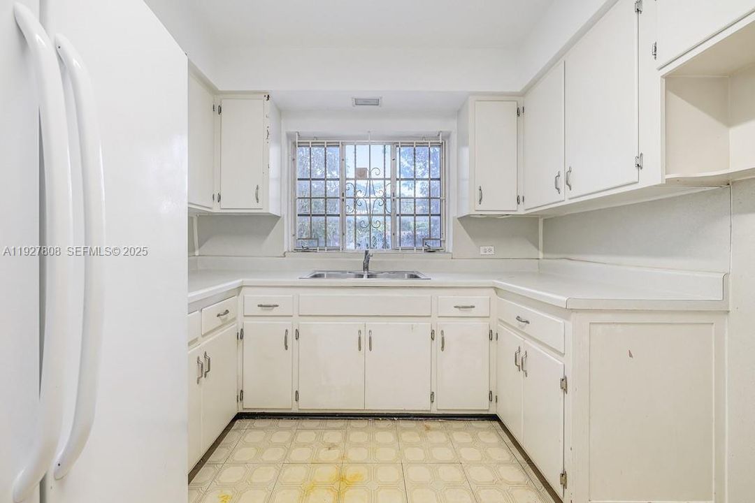 En Venta: $719,000 (2 camas, 1 baños, 1327 Pies cuadrados)