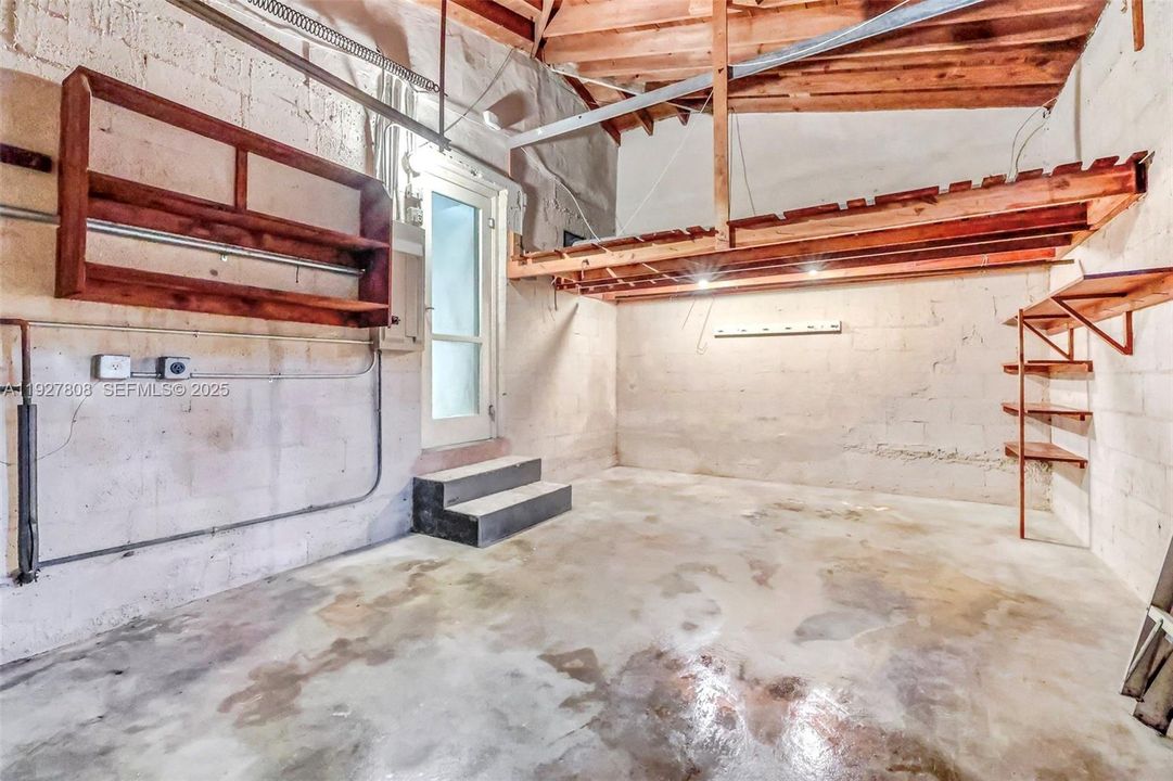 En Venta: $719,000 (2 camas, 1 baños, 1327 Pies cuadrados)