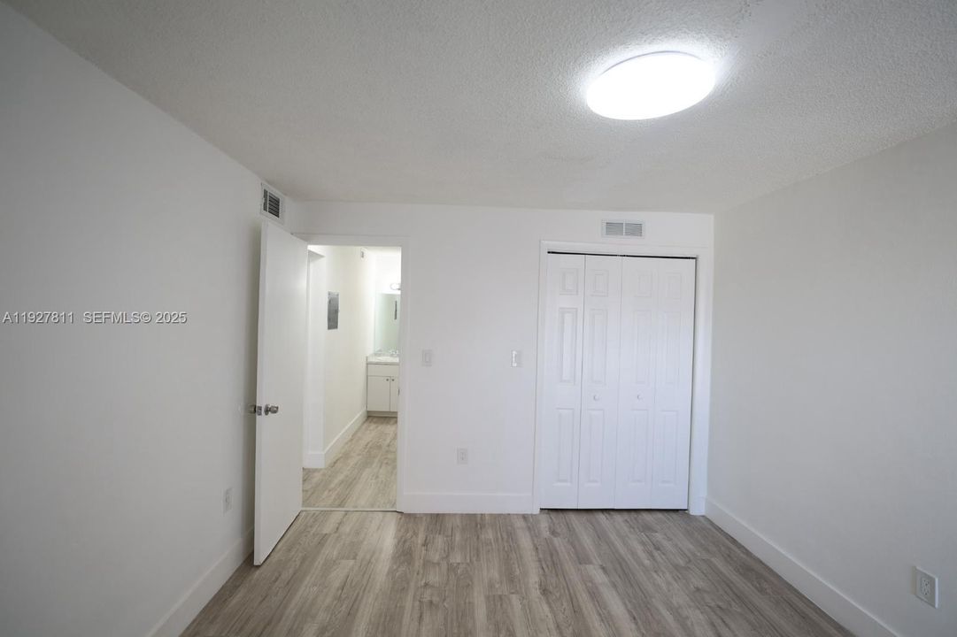 В аренду: $2,100 (2 спален, 1 ванн, 31279 Квадратных фут)