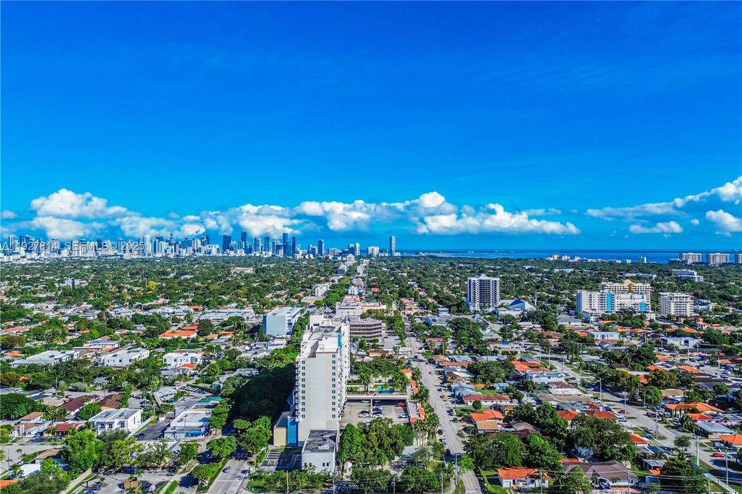 待售: $575,000 (2 贝兹, 2 浴室, 1285 平方英尺)