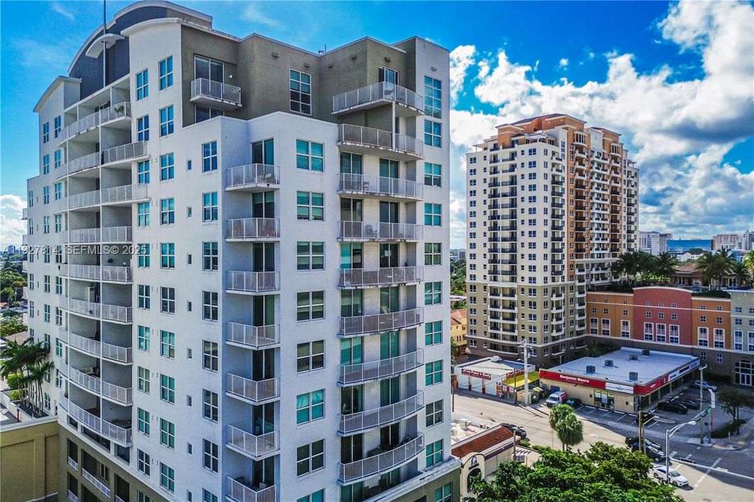 待售: $575,000 (2 贝兹, 2 浴室, 1285 平方英尺)