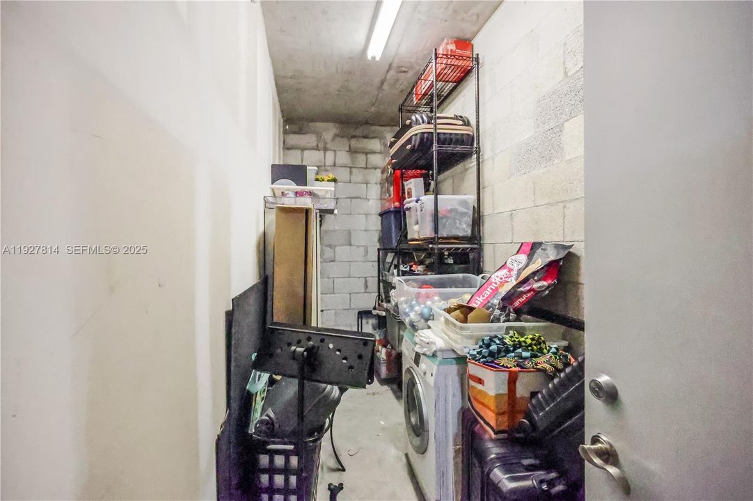 待售: $575,000 (2 贝兹, 2 浴室, 1285 平方英尺)