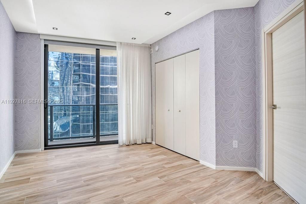 出租: $8,000 (2 贝兹, 2 浴室, 1152 平方英尺)