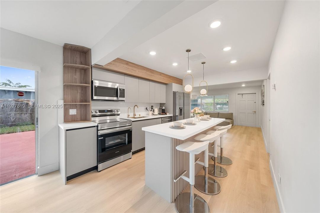 На продажу: $510,000 (3 спален, 3 ванн, 1291 Квадратных фут)