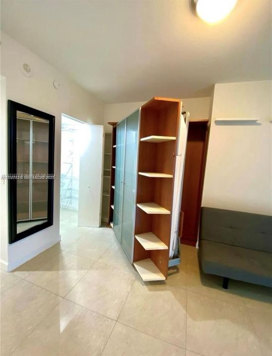 В аренду: $2,300 (0 спален, 1 ванн, 451 Квадратных фут)