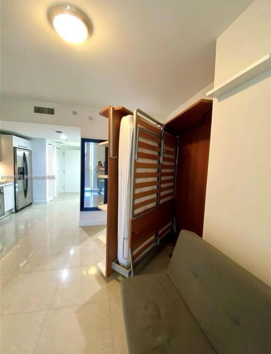 В аренду: $2,300 (0 спален, 1 ванн, 451 Квадратных фут)