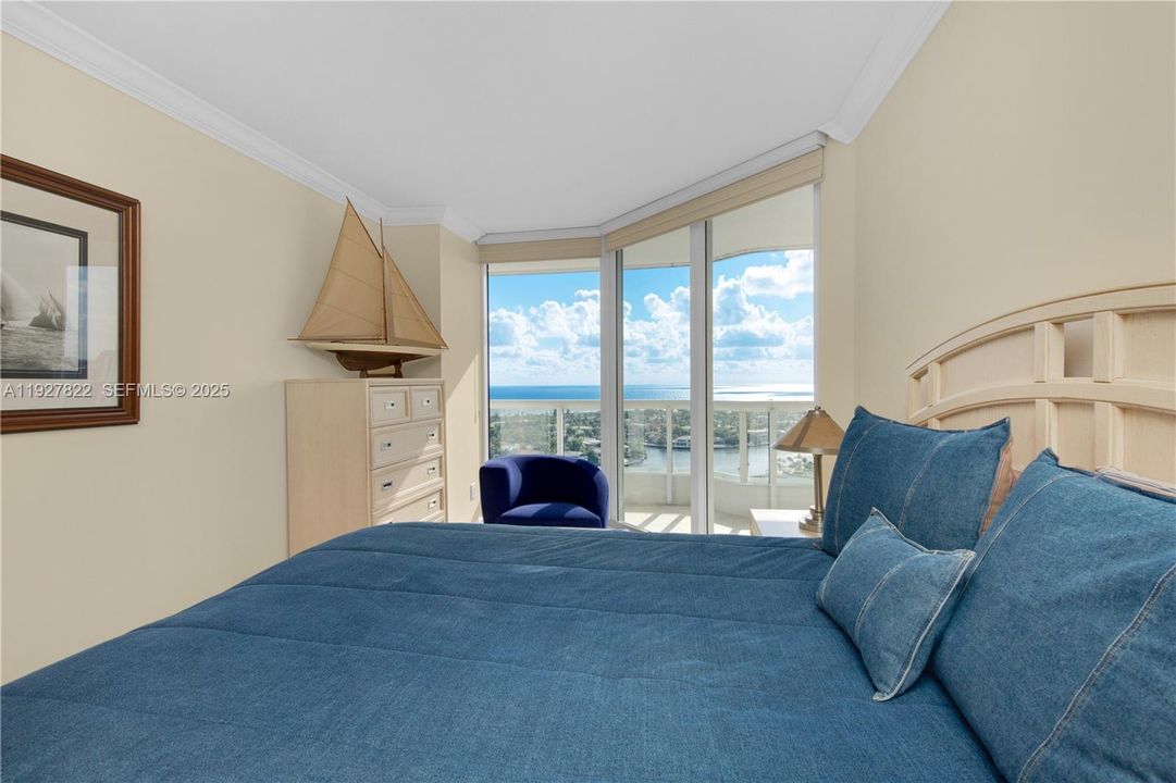 В аренду: $6,400 (3 спален, 2 ванн, 1696 Квадратных фут)