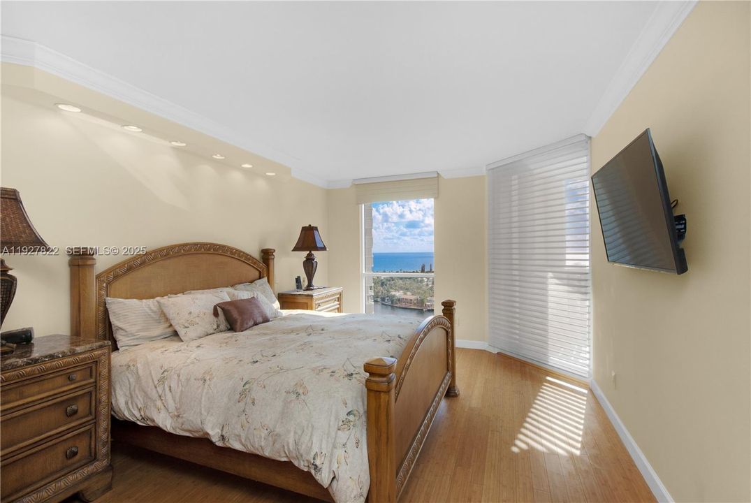 В аренду: $6,400 (3 спален, 2 ванн, 1696 Квадратных фут)