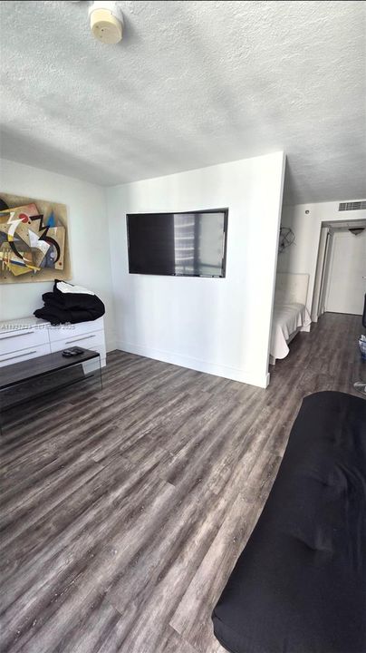 待售: $130,000 (0 贝兹, 1 浴室, 360 平方英尺)