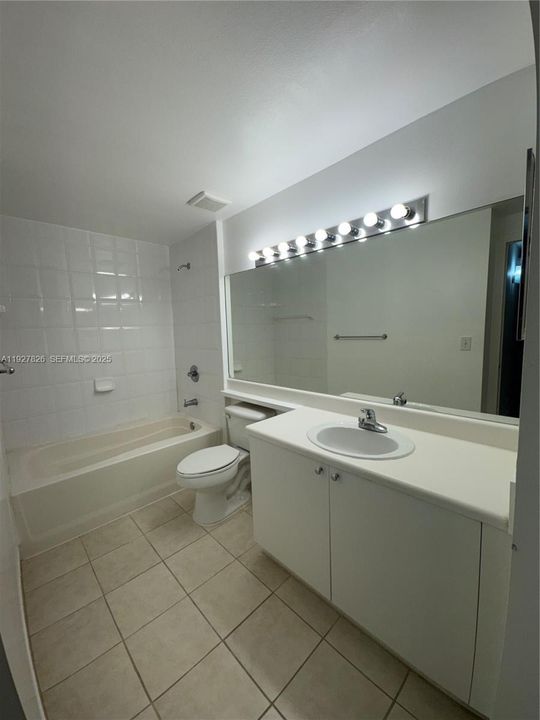 В аренду: $1,795 (1 спален, 1 ванн, 691 Квадратных фут)