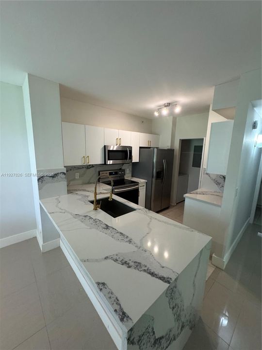 В аренду: $1,795 (1 спален, 1 ванн, 691 Квадратных фут)