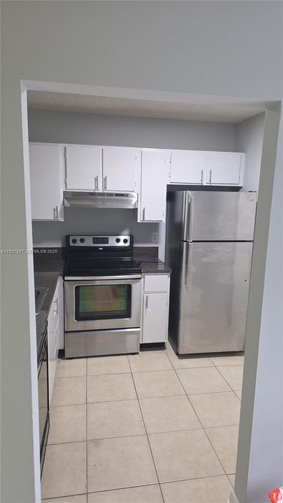 En Renta: $1,700 (2 camas, 2 baños, 24255 Pies cuadrados)