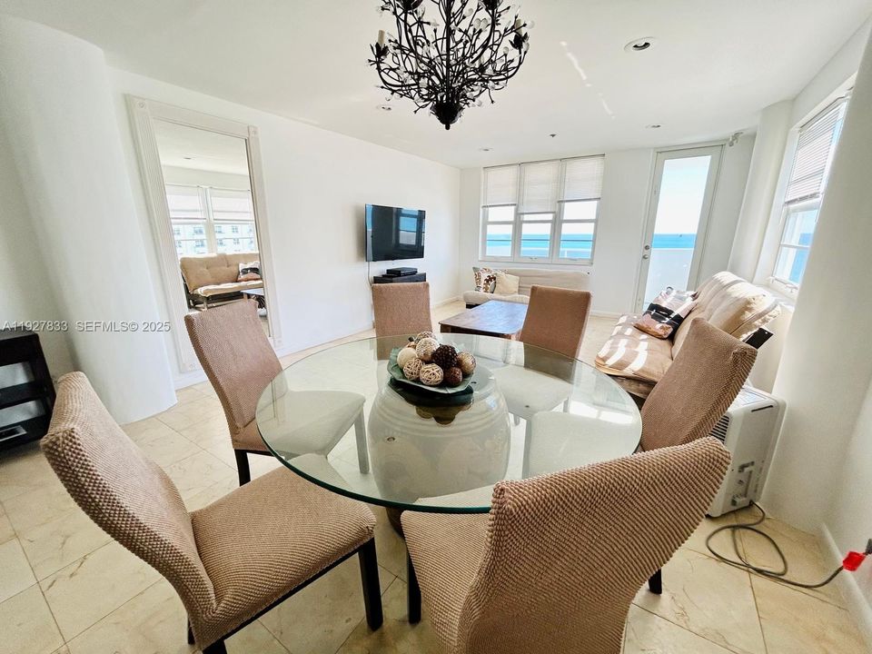 En Venta: $799,000 (1 camas, 1 baños, 850 Pies cuadrados)