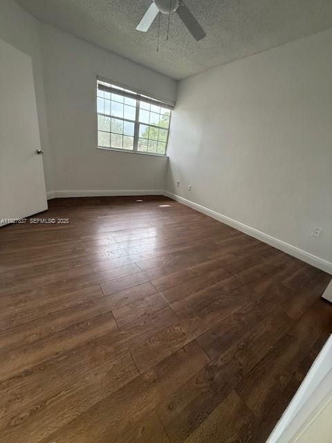 В аренду: $2,000 (2 спален, 2 ванн, 854 Квадратных фут)