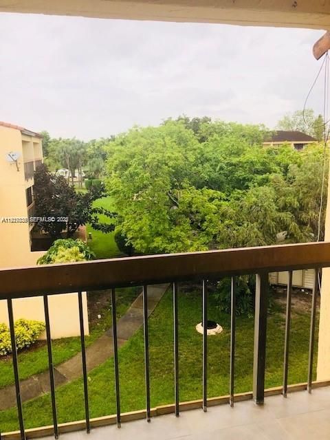 В аренду: $3,600 (4 спален, 2 ванн, 0 Квадратных фут)