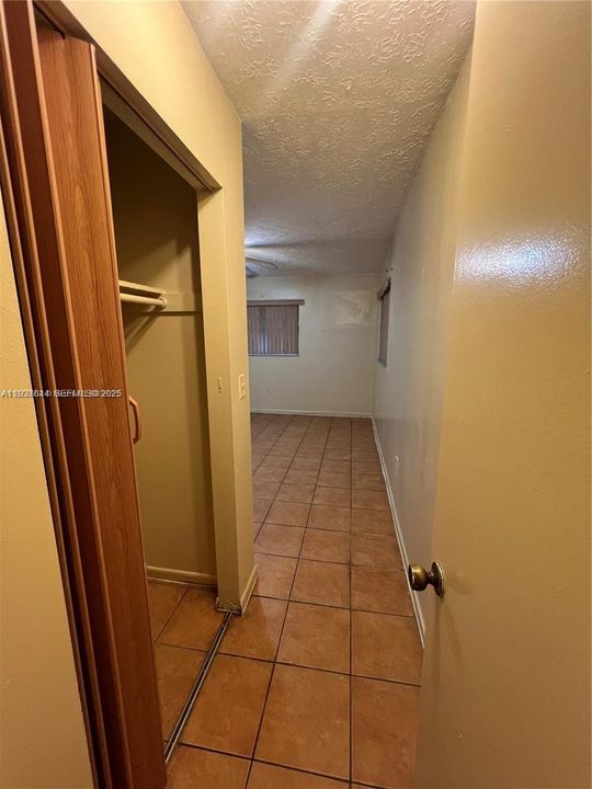 En Venta: $699,000 (3 camas, 2 baños, 1440 Pies cuadrados)