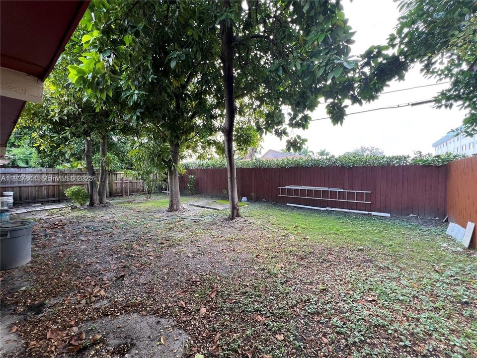 En Venta: $699,000 (3 camas, 2 baños, 1440 Pies cuadrados)