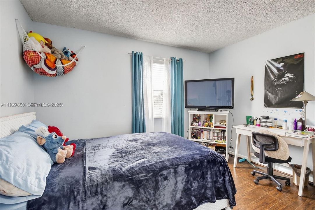 待售: $674,900 (4 贝兹, 2 浴室, 2117 平方英尺)