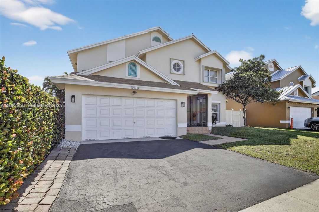 待售: $674,900 (4 贝兹, 2 浴室, 2117 平方英尺)