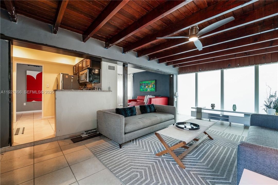 待售: $480,000 (3 贝兹, 1 浴室, 1234 平方英尺)