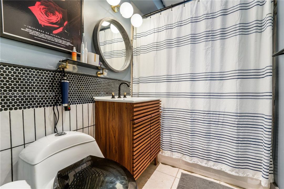 待售: $480,000 (3 贝兹, 1 浴室, 1234 平方英尺)