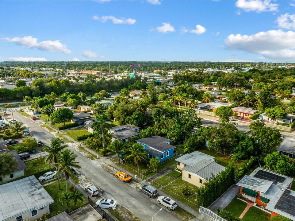 待售: $480,000 (3 贝兹, 1 浴室, 1234 平方英尺)