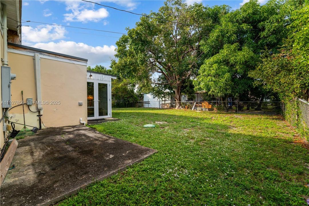 待售: $480,000 (3 贝兹, 1 浴室, 1234 平方英尺)